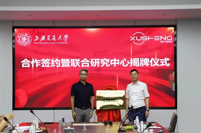 8ef7d98aa853b133cfdc3ea72b1aab19.jpg 8ef7d98aa853b133cfdc3ea72b1aab19.jpg