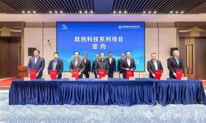 4c4e46f674e1547d14976d859080ebf3.jpg 4c4e46f674e1547d14976d859080ebf3.jpg