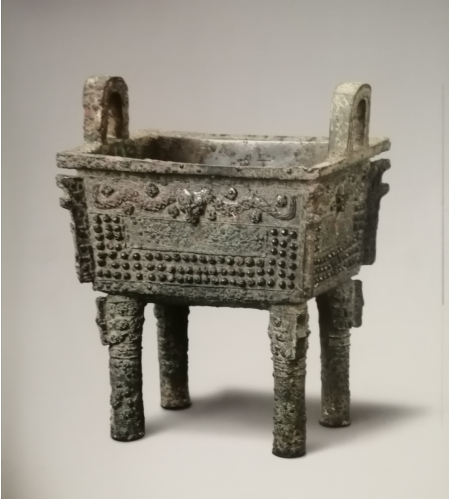 西周早期青铜王器的重要标本：王方鼎